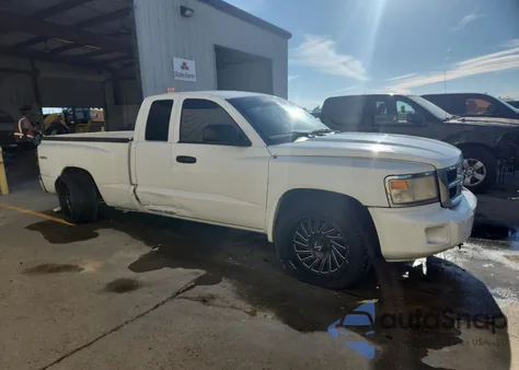 2008 Dodge Dakota Slt z USA, uszkodzony, nr VIN 1D7HW42N48S590906